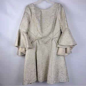 Belle Badgley Mischka Gold & White Bell Sleeve Metallic Formal Dress Size 12